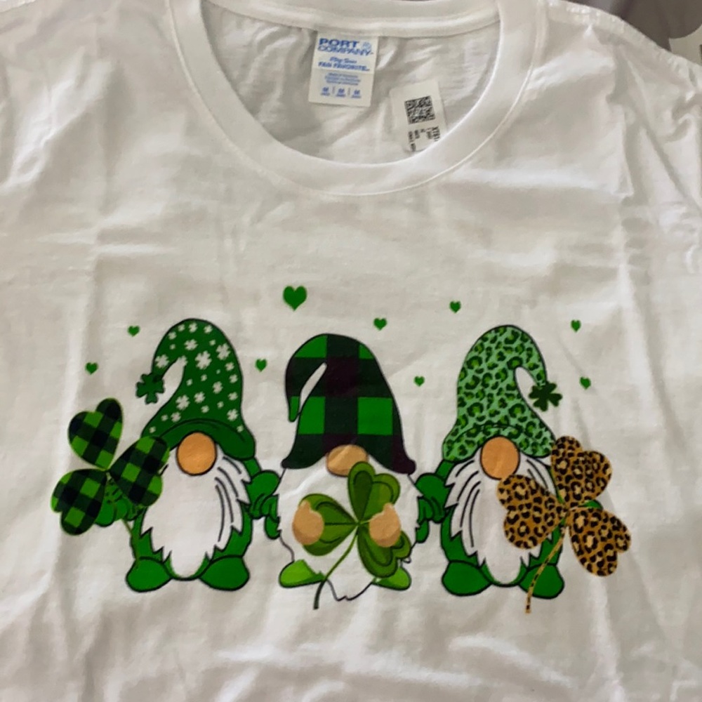Irish Gnomes t shirt leopard clover